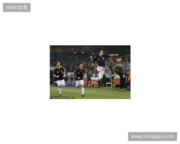 比利亚:西班牙有很多球员能胜任9号位;我非常欣赏小蜘蛛 比利亚:西班牙有很多球员能胜任9号位;我非常欣赏小蜘蛛