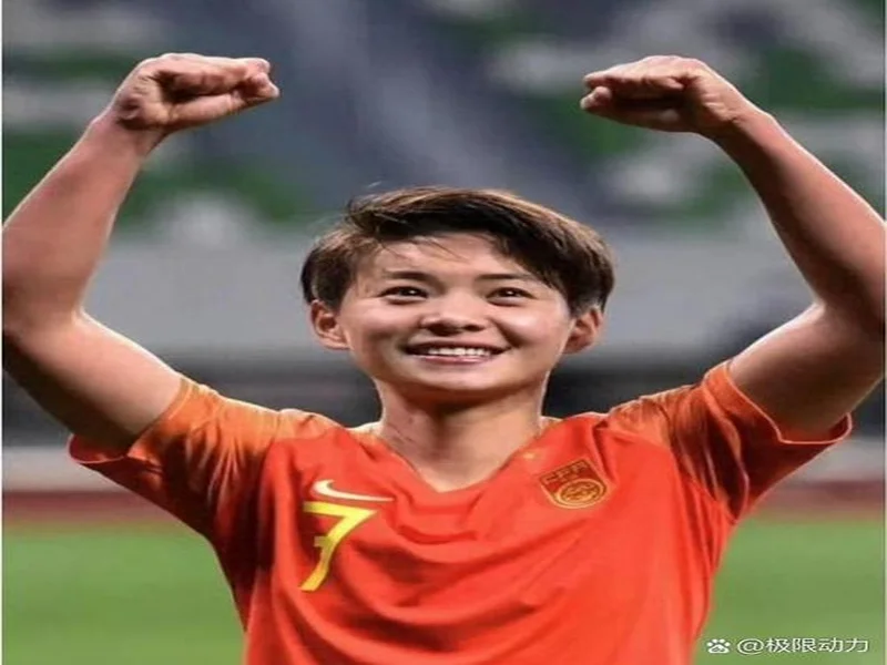 FIFA年度女足最佳11人候选:王霜、陈晨在列